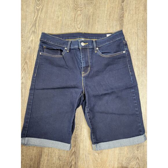 Levi's Dark Wash Stretch Bermuda Cuffed Jean Denim Shorts Size 31 - Picture 1 of 4